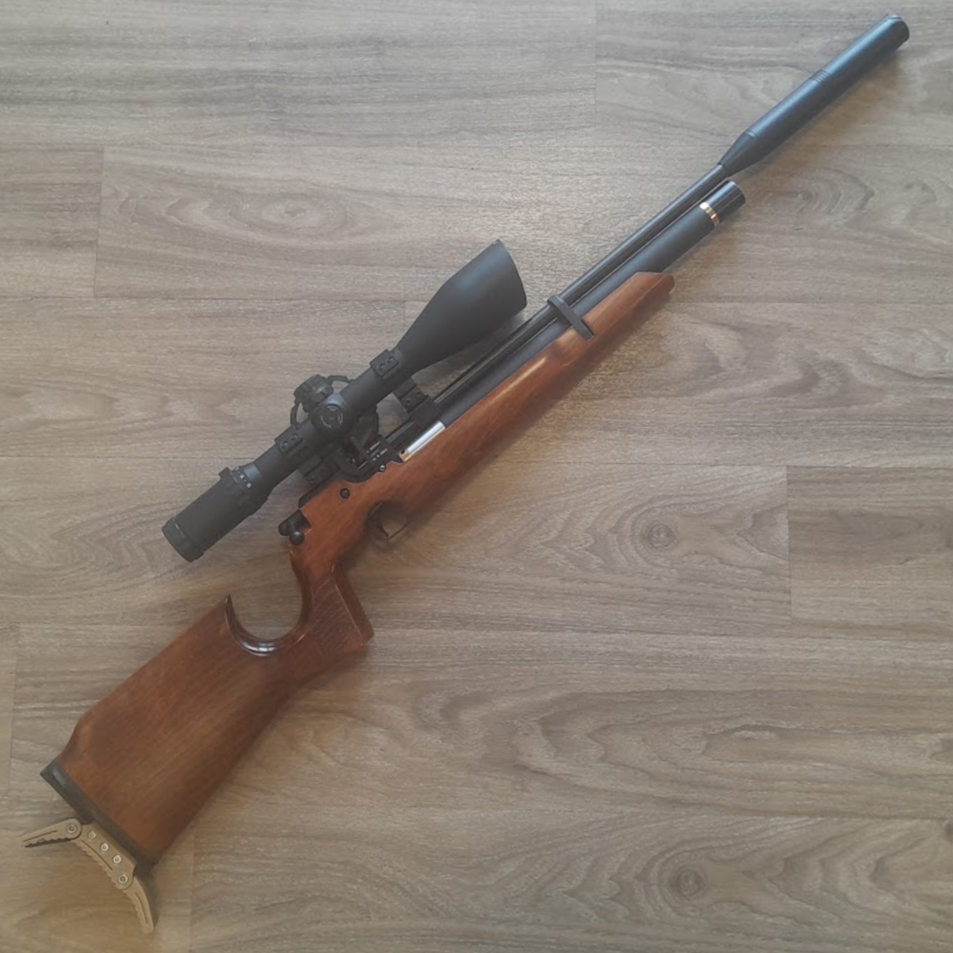Used Air Arms S200 beech custom .22 Ref: 429